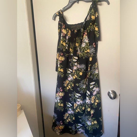 Rihoas black floral maxi dress - Picture 4 of 5